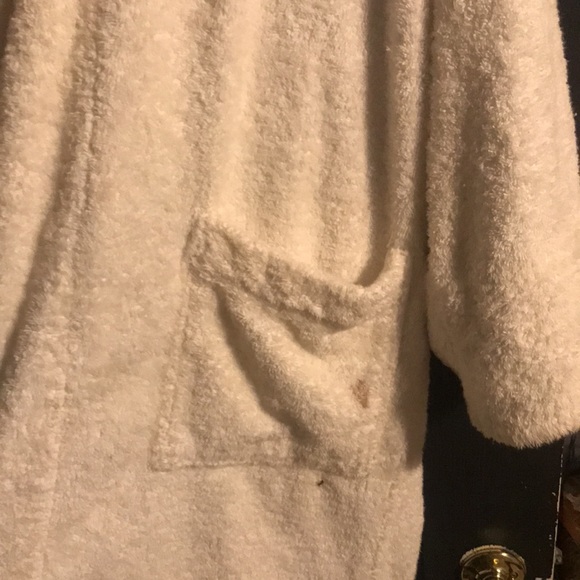 Bath Robe - Picture 4 of 9